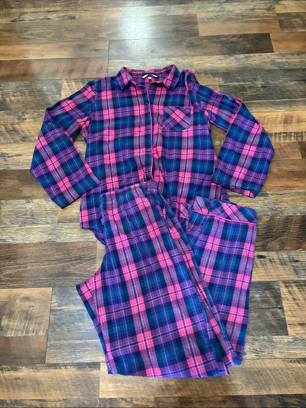 Victoriaâs Secret medium Y2K Plaid Light Flannel Pajama Set